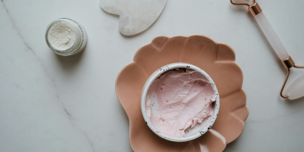 Краса під сонцем: як поєднати догляд за шкірою і захист волосся з Хіларі